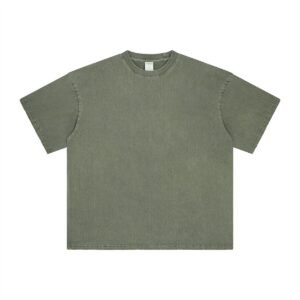 Vintage army green 3XXL t-shirt for men – heavyweight cotton, distressed streetwear.