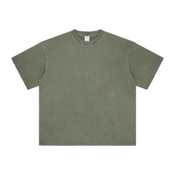 Vintage army green 3XXL t-shirt for men – heavyweight cotton, distressed streetwear.